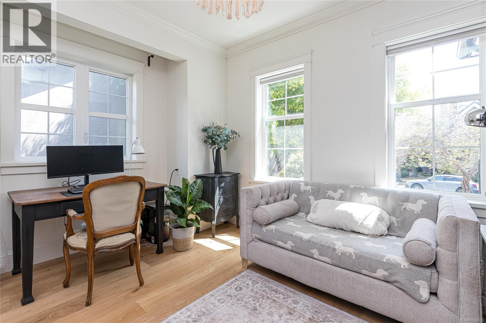 Photo 39 of 1150 Mcclure St, Victoria BC