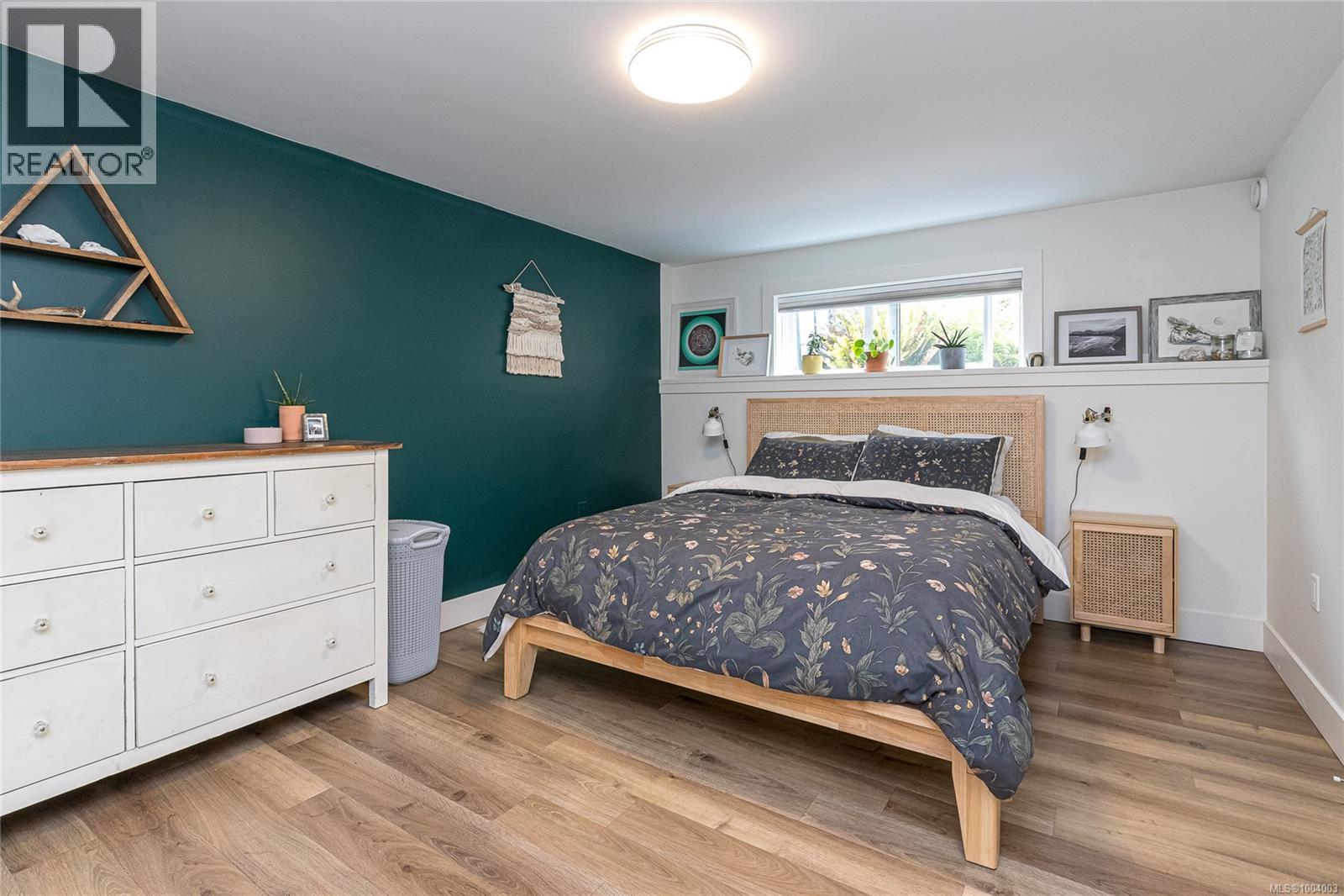 Photo 63 of 1150 Mcclure St, Victoria BC