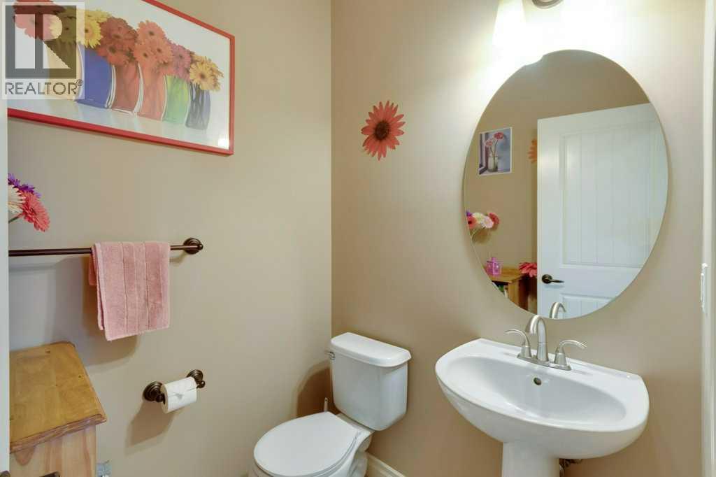 Photo 12 of 200 Cimarron Drive, Okotoks AB