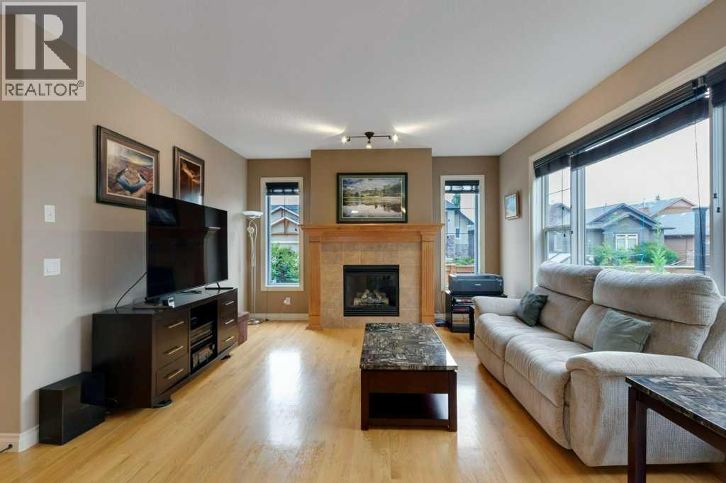 Photo 4 of 200 Cimarron Drive, Okotoks AB