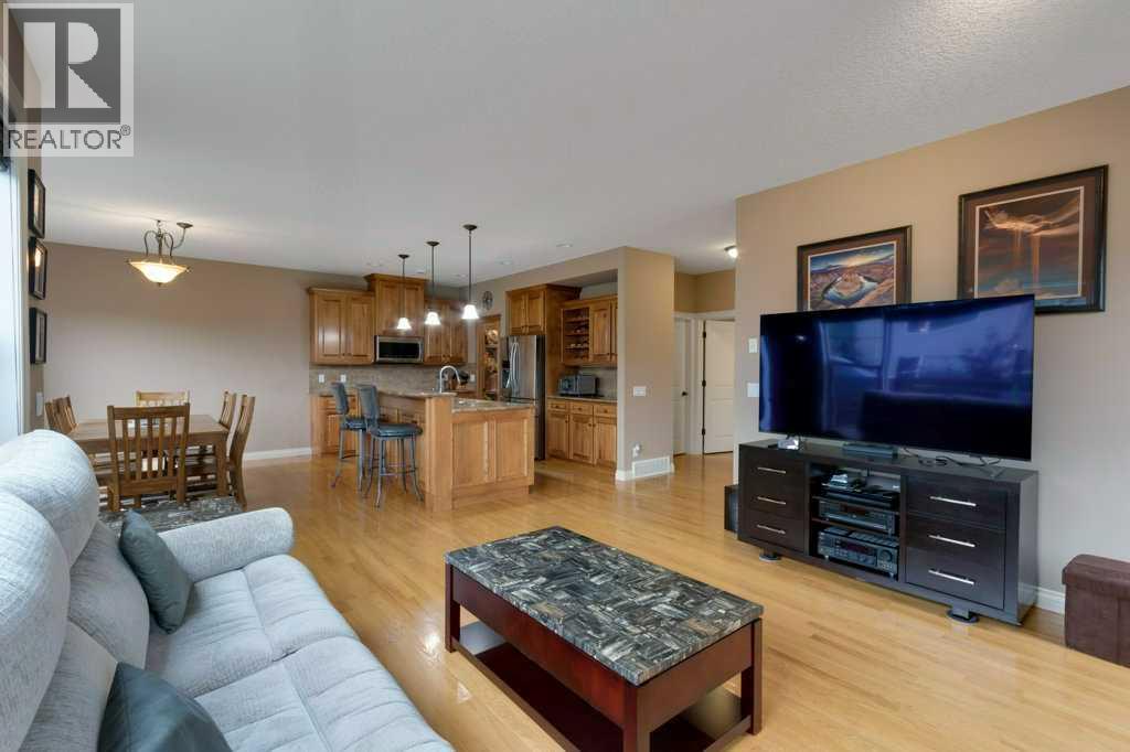 Photo 5 of 200 Cimarron Drive, Okotoks AB