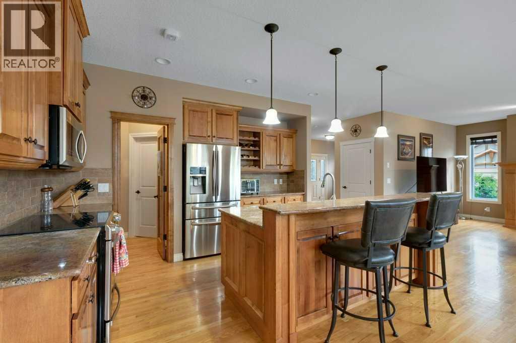 Photo 10 of 200 Cimarron Drive, Okotoks AB