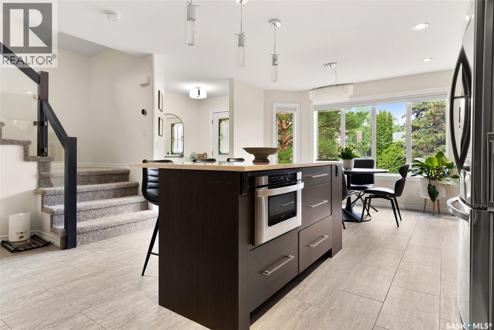 Photo 10 of 2265 Queen Street, Regina SK