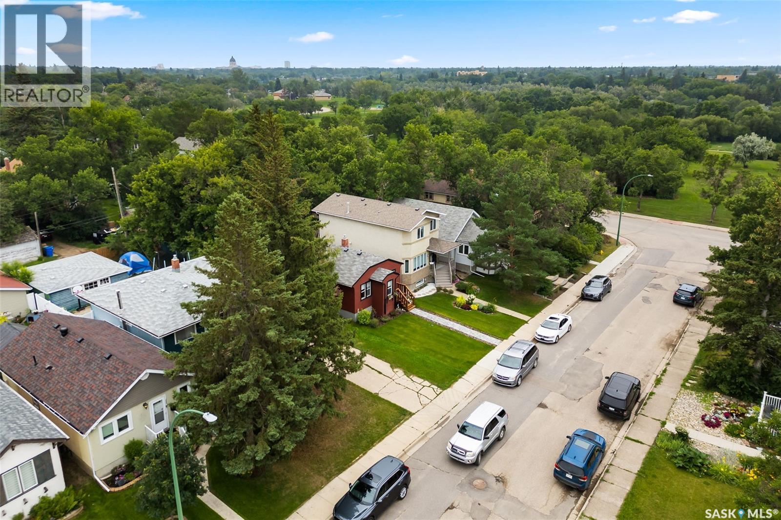 Photo 41 of 2265 Queen Street, Regina SK