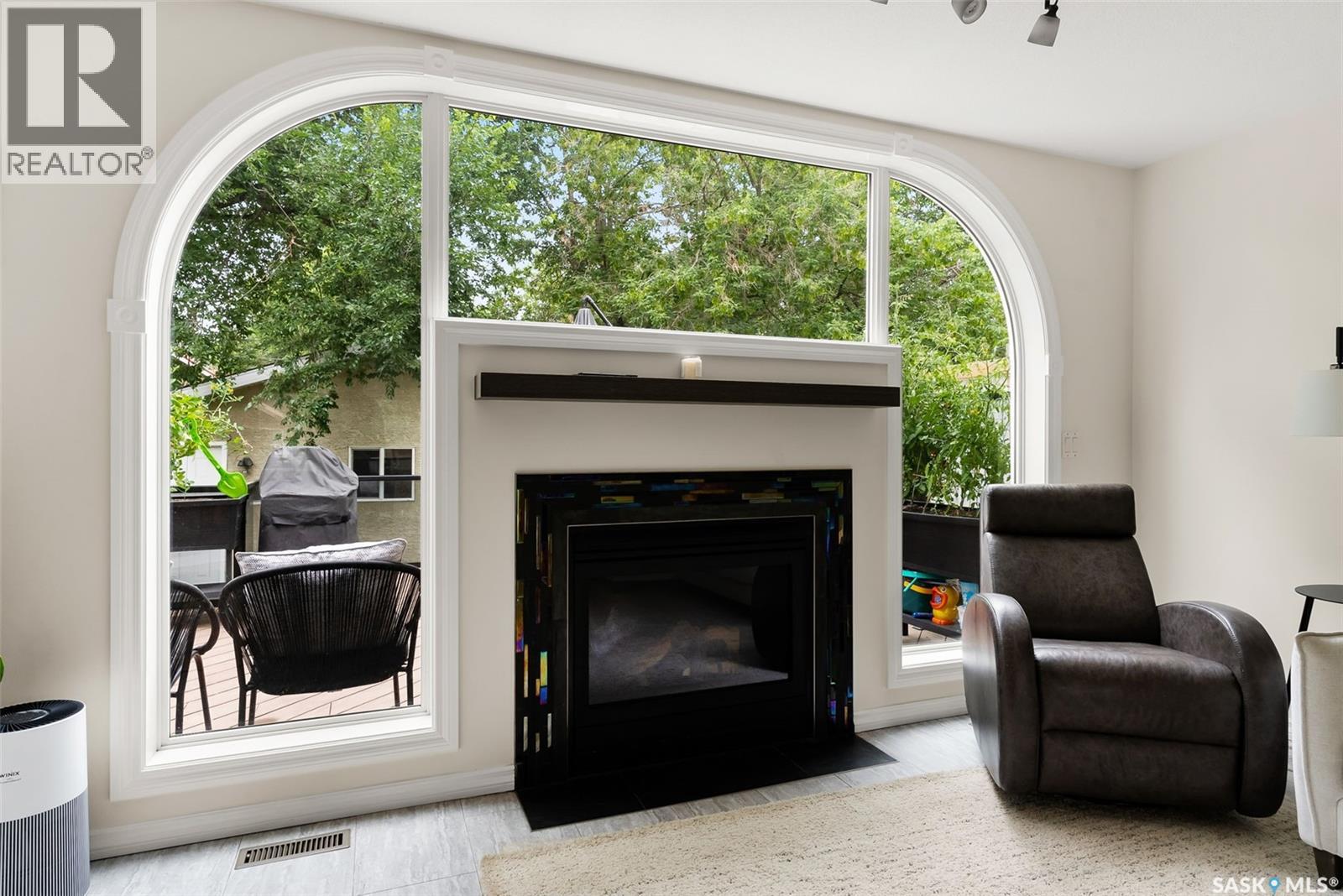 Photo 6 of 2265 Queen Street, Regina SK