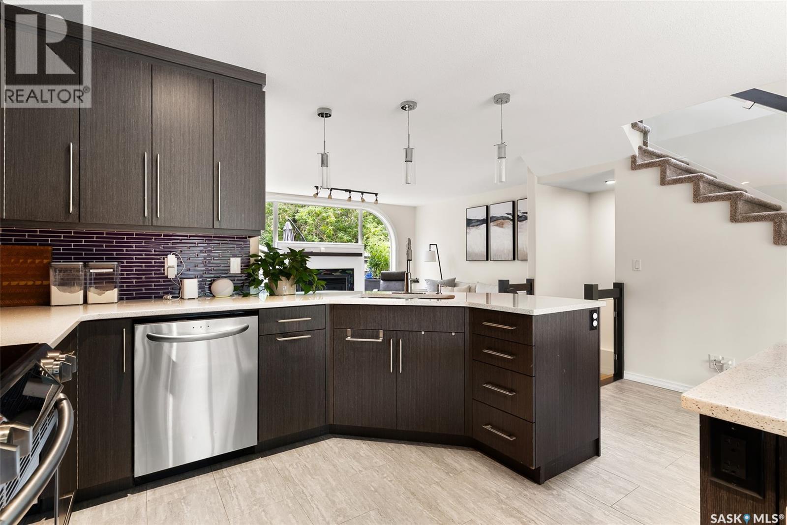 Photo 8 of 2265 Queen Street, Regina SK