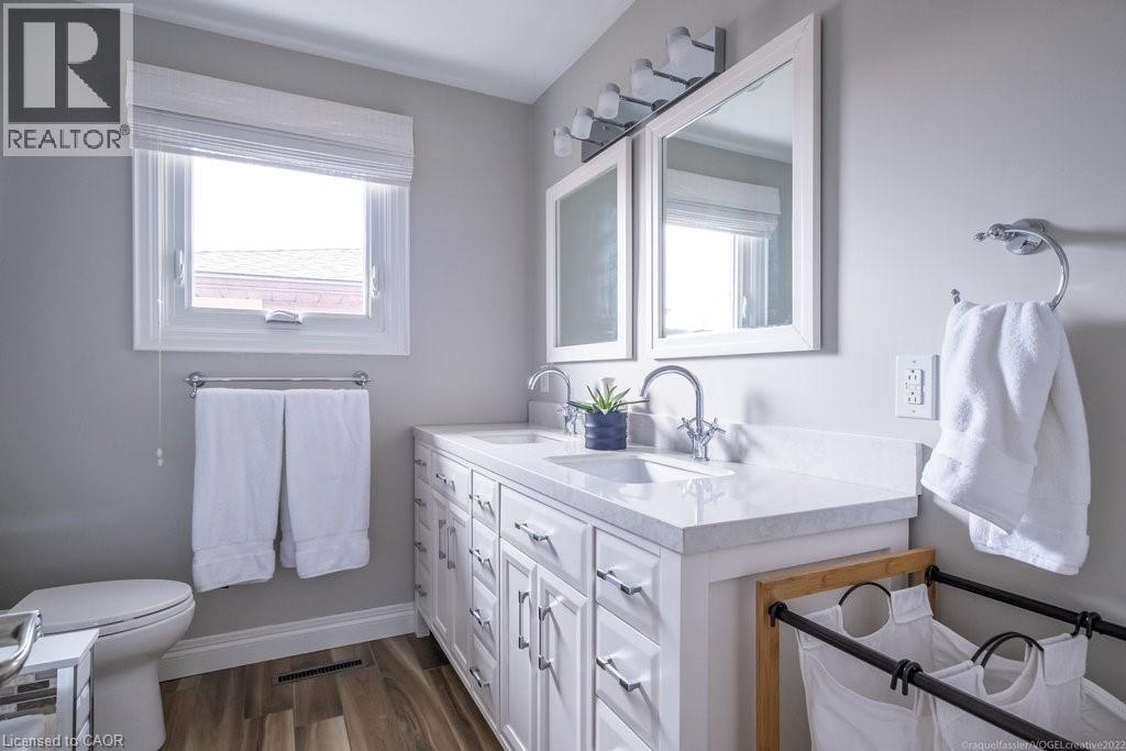 Photo 22 of 94 Adis Avenue, Hamilton ON