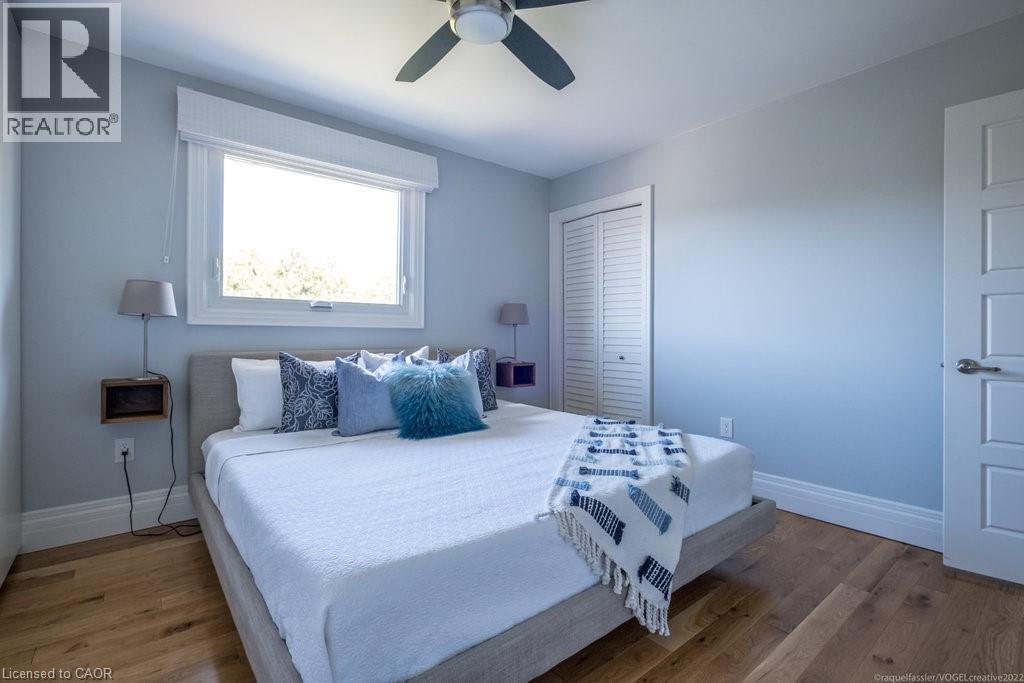 Photo 27 of 94 Adis Avenue, Hamilton ON