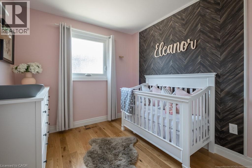 Photo 29 of 94 Adis Avenue, Hamilton ON