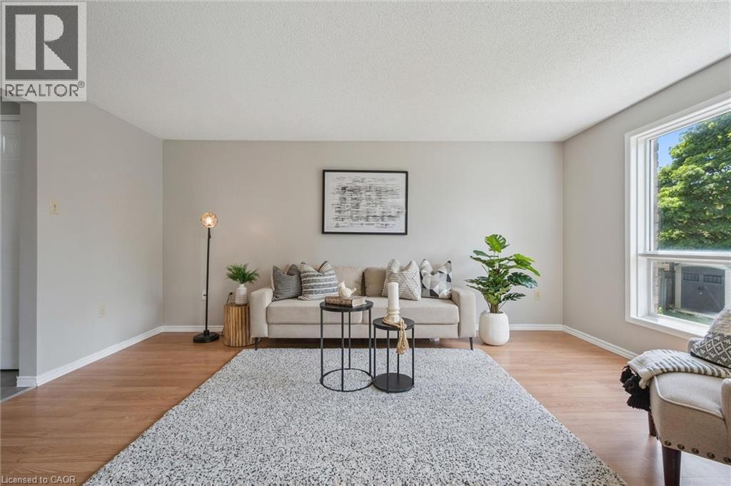 Photo 10 of 71 Moss Place, Guelph ON