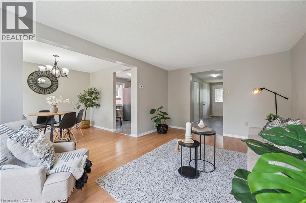 Photo 11 of 71 Moss Place, Guelph ON