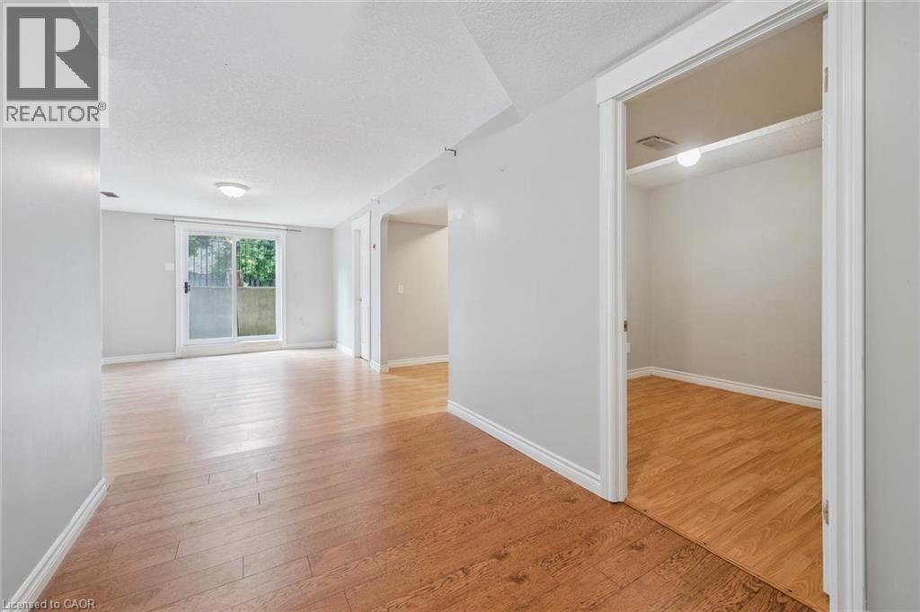 Photo 27 of 71 Moss Place, Guelph ON