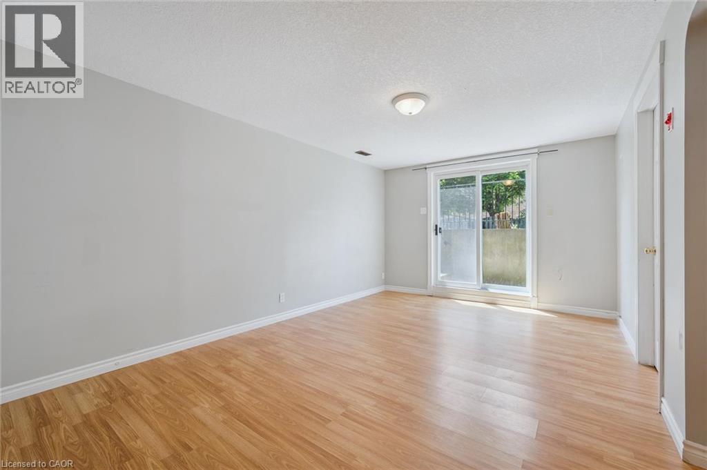 Photo 28 of 71 Moss Place, Guelph ON