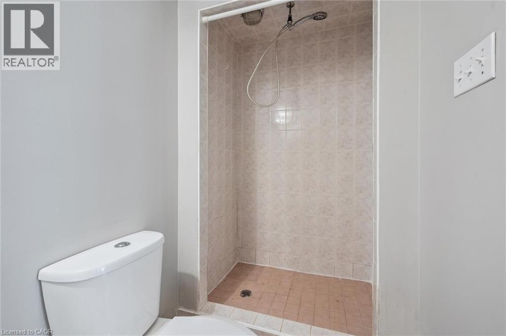 Photo 34 of 71 Moss Place, Guelph ON