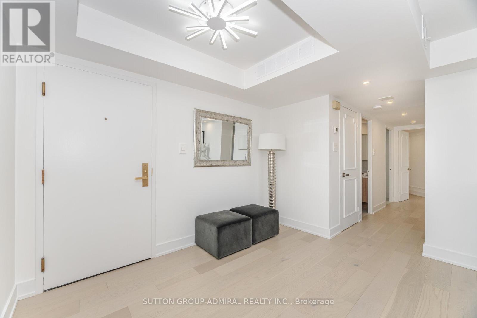 Photo 12 of 902 900 Yonge Street, Toronto ON