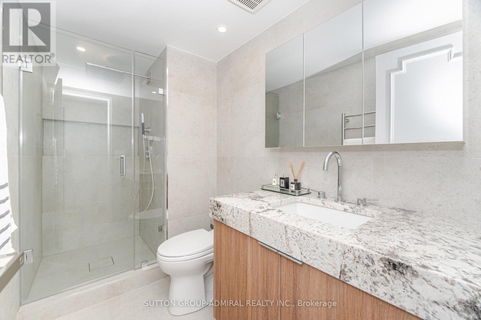 Photo 13 of 902 900 Yonge Street, Toronto ON