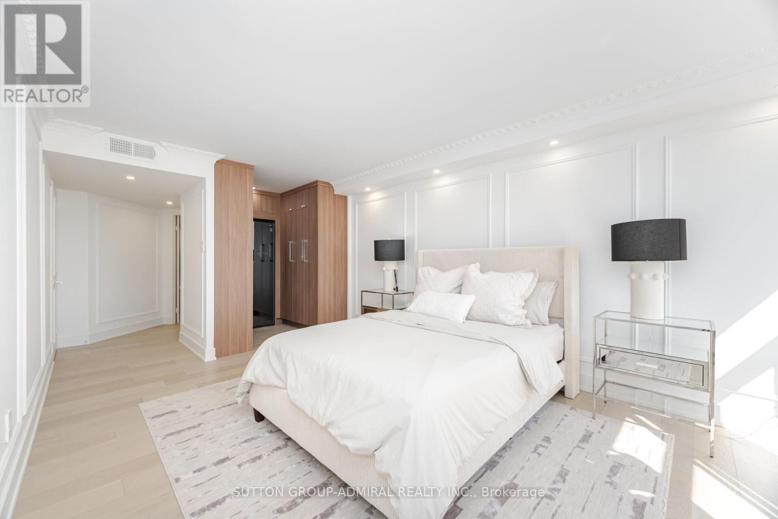 Photo 15 of 902 900 Yonge Street, Toronto ON
