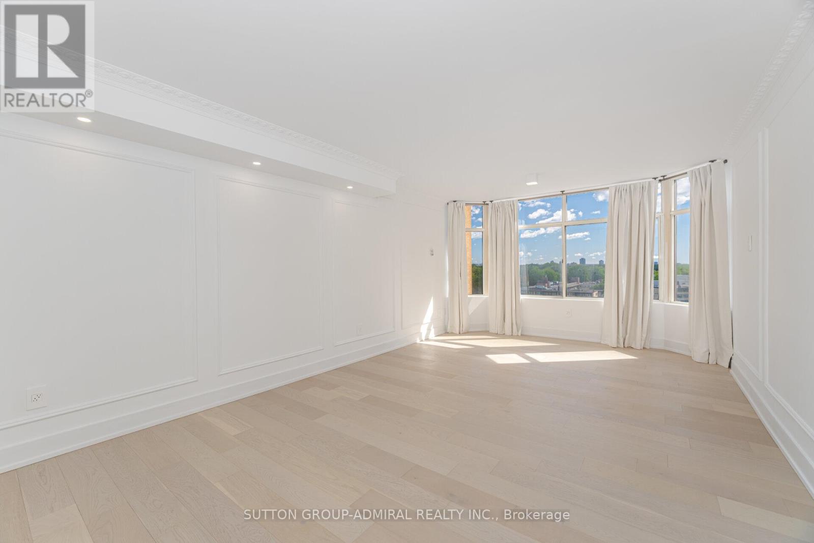 Photo 18 of 902 900 Yonge Street, Toronto ON