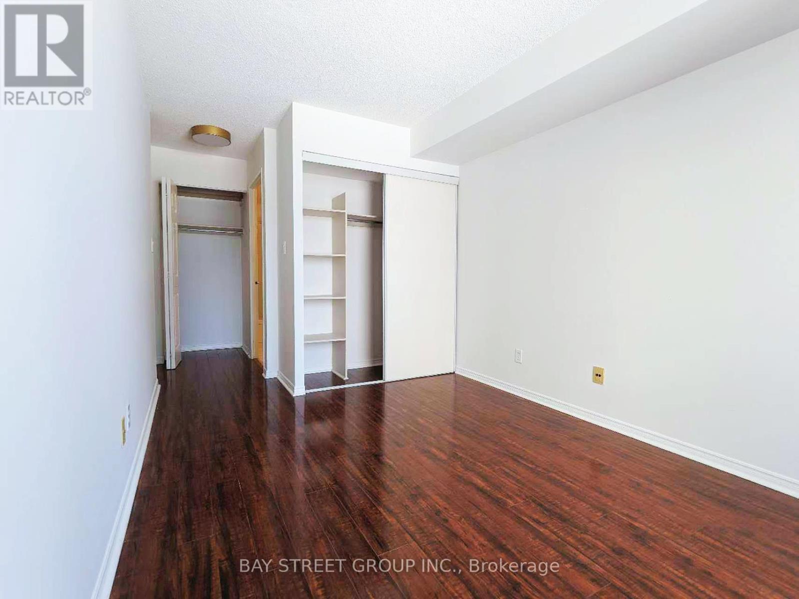 Photo 4 of 1408 35 Empress Avenue, Toronto ON