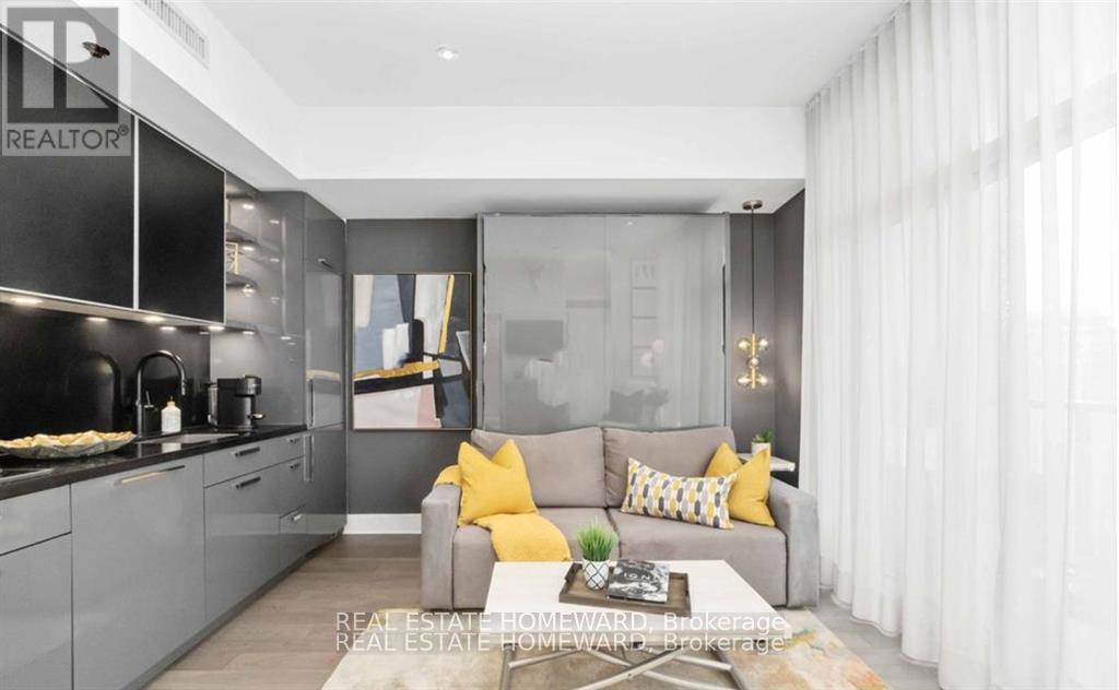 Photo 7 of 1401 32 Davenport Road, Toronto ON