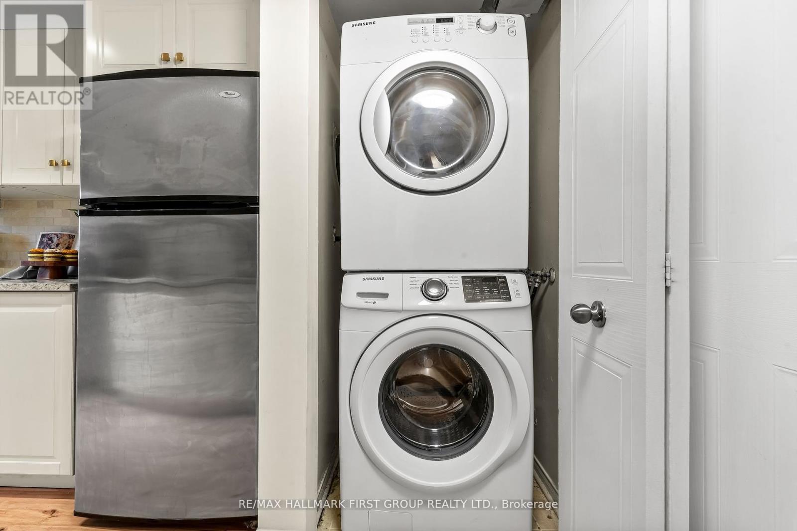 Photo 17 of 102 262 St Helens Avenue, Toronto ON