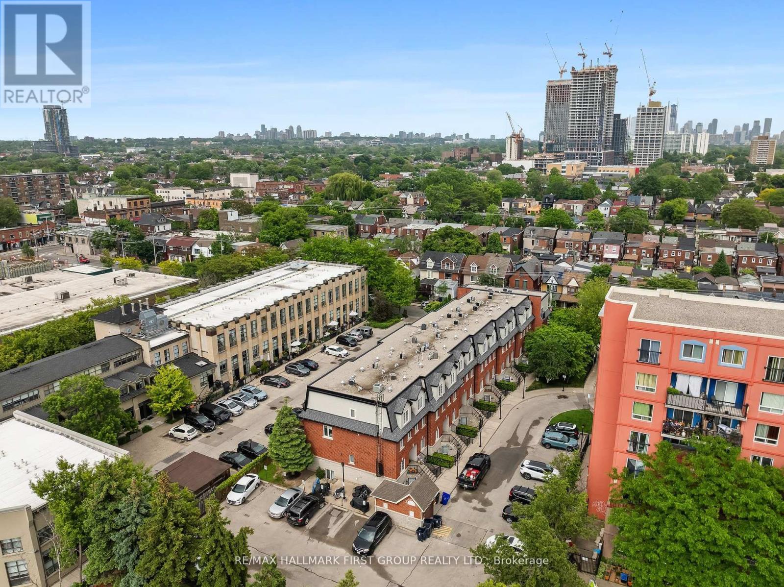 Photo 42 of 102 262 St Helens Avenue, Toronto ON