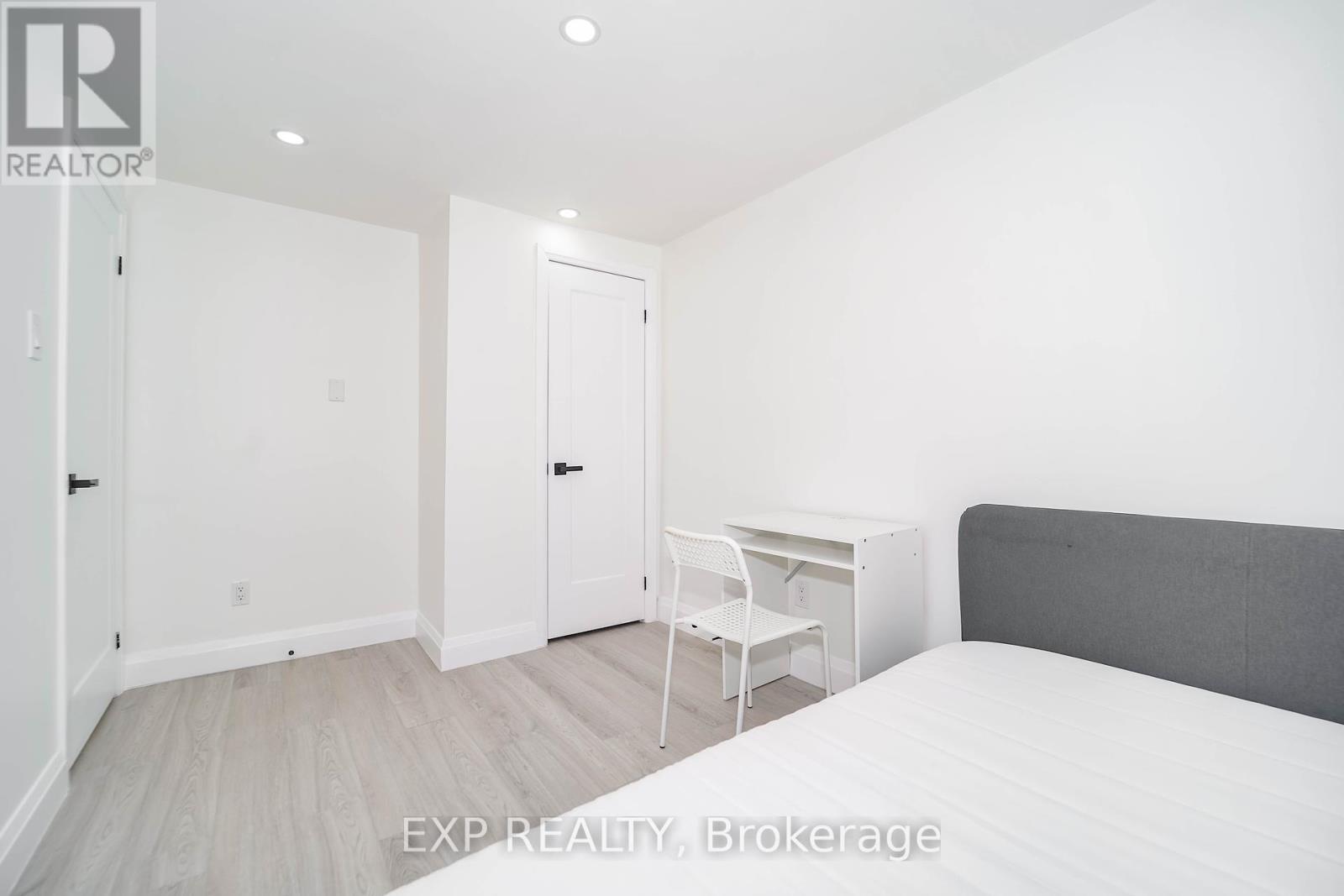 Photo 21 of Upper Lvl 25 Nabob Crescent, Toronto ON