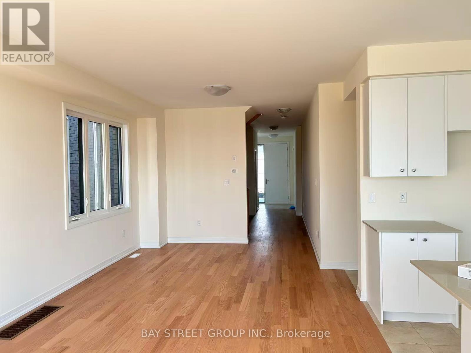 Photo 3 of 1091 Pisces Trail, Pickering ON