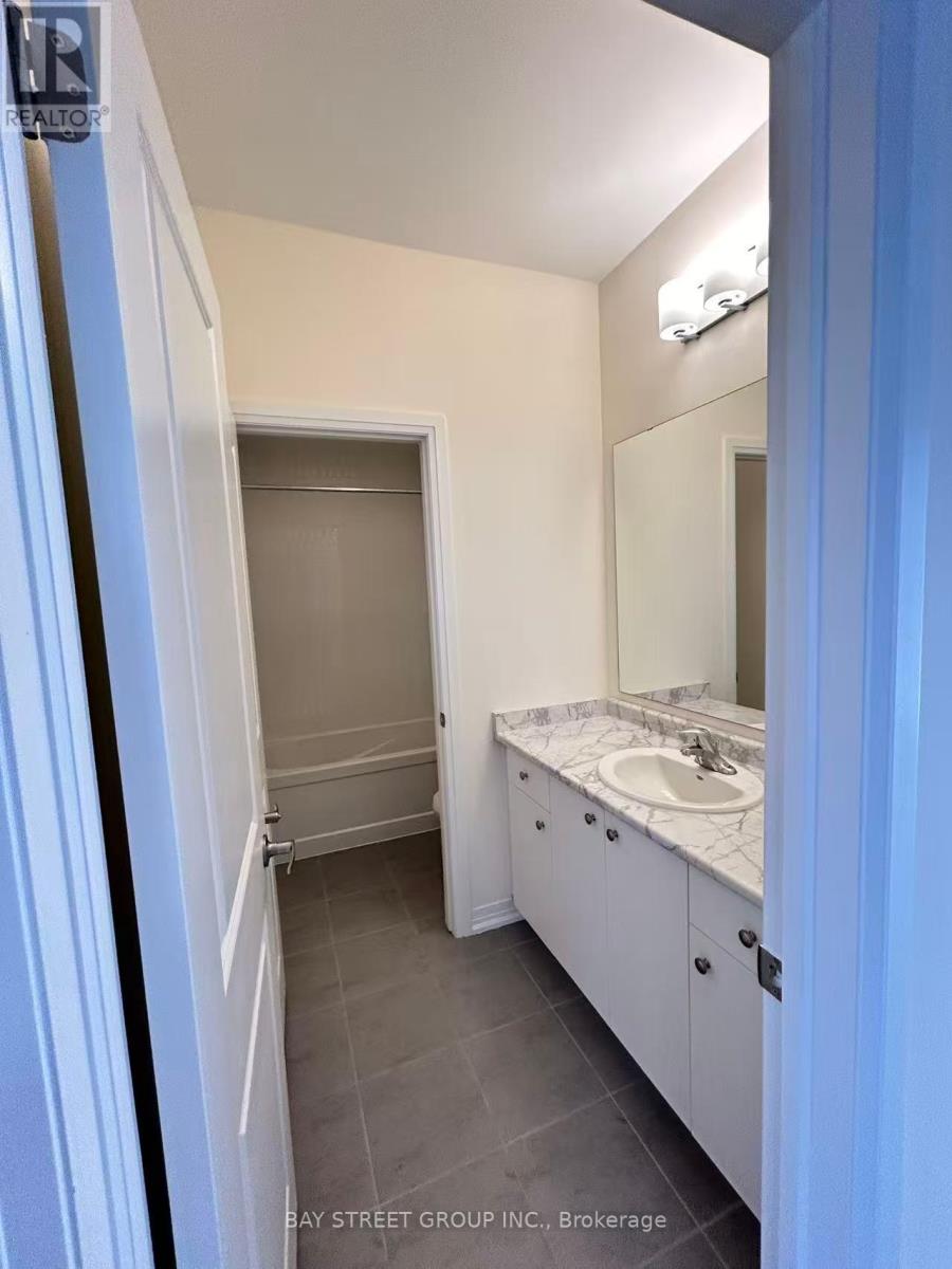 Photo 9 of 1091 Pisces Trail, Pickering ON
