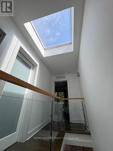 Photo 31 of 92 Hiltz Avenue, Toronto ON