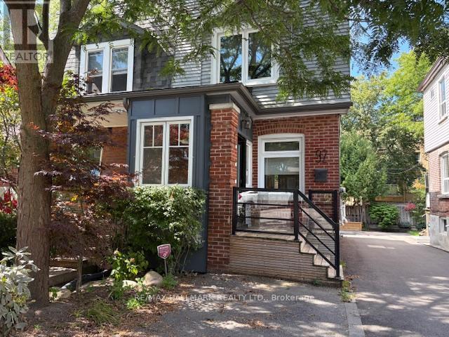 Photo 4 of 92 Hiltz Avenue, Toronto ON