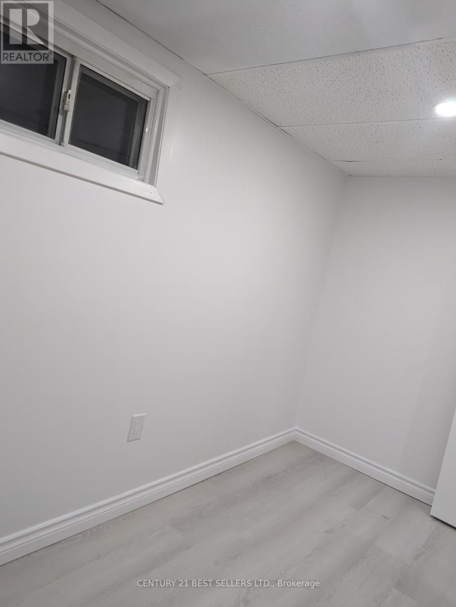 Photo 10 of Bsmt 68 Birkdale Road, Toronto ON