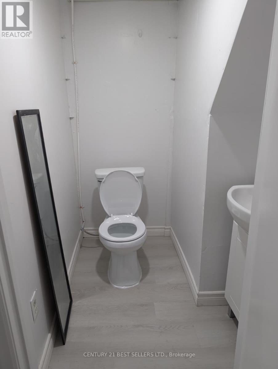 Photo 5 of Bsmt 68 Birkdale Road, Toronto ON