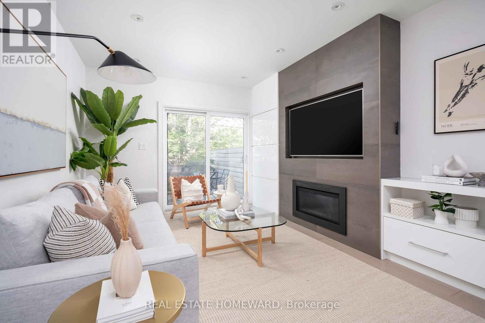 Photo 5 of 111 Boston Avenue, Toronto ON