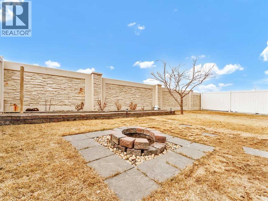Photo 48 of 356 Somerside Crescent Se, Medicine Hat AB