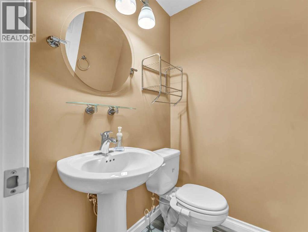 Photo 19 of 356 Somerside Crescent Se, Medicine Hat AB