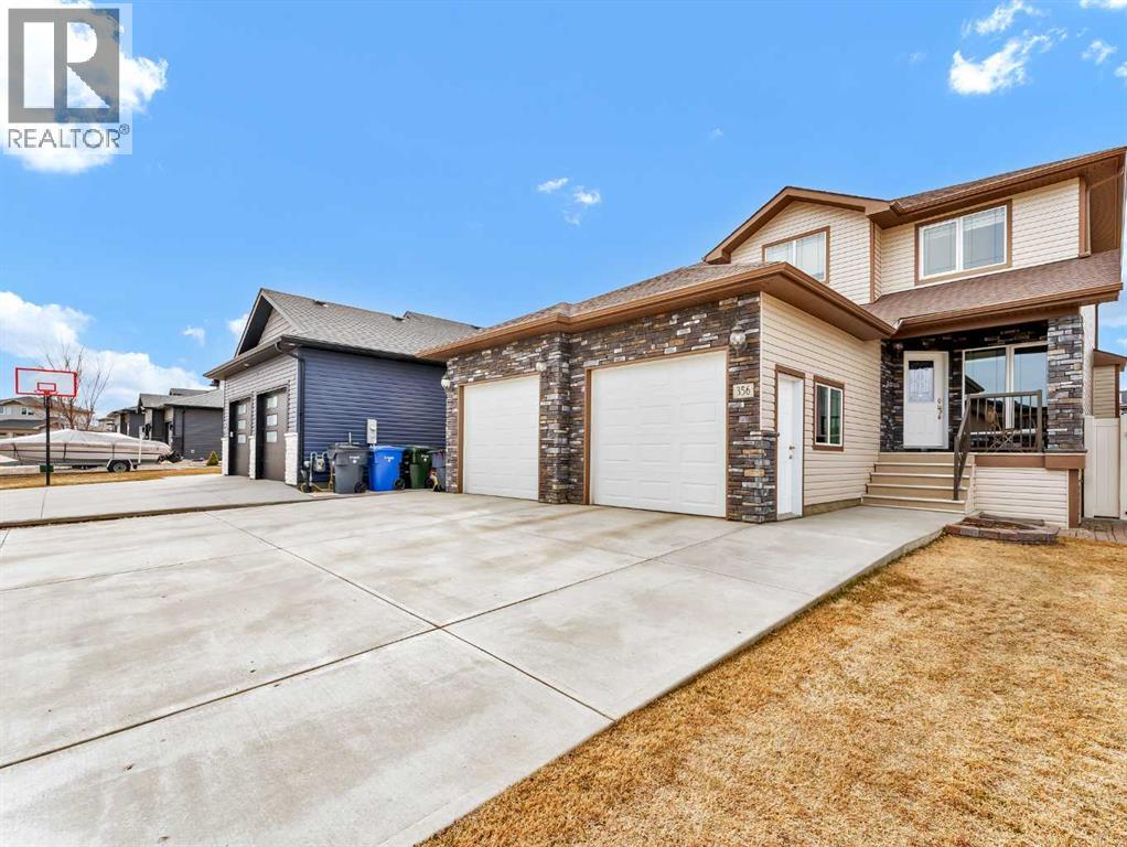 Photo 2 of 356 Somerside Crescent Se, Medicine Hat AB
