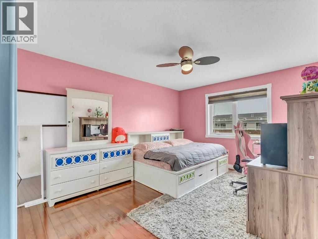 Photo 23 of 356 Somerside Crescent Se, Medicine Hat AB
