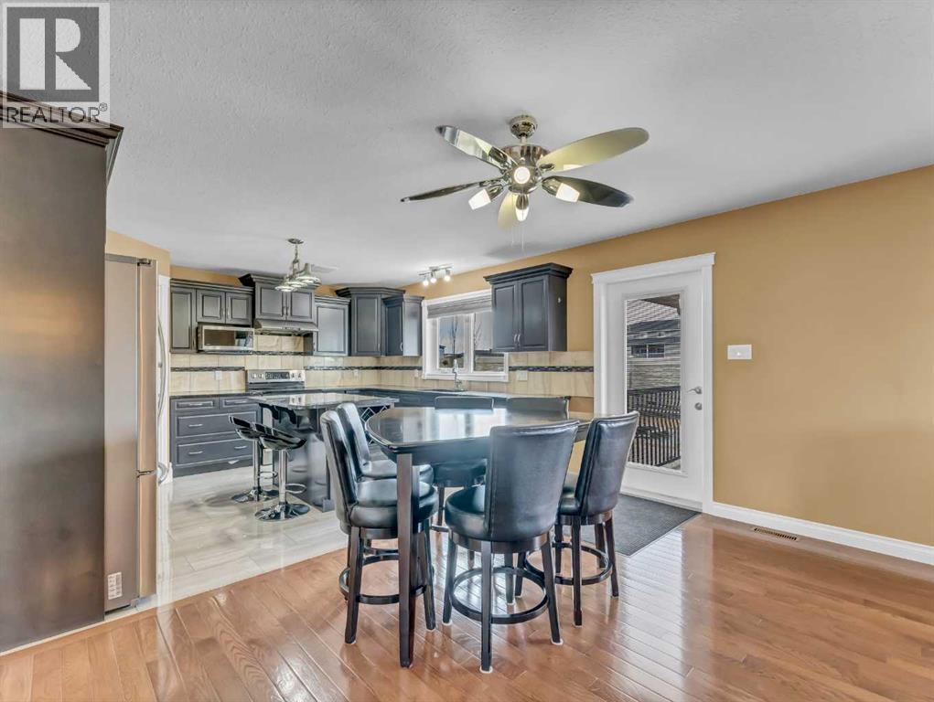 Photo 11 of 356 Somerside Crescent Se, Medicine Hat AB