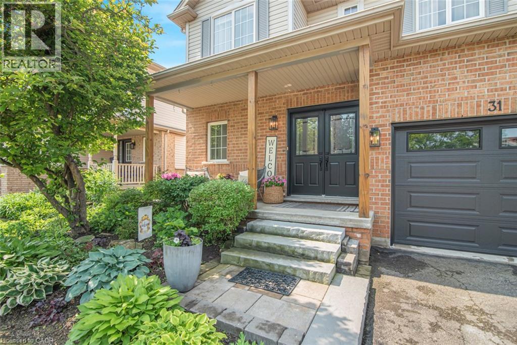 Photo 2 of 31 Griffith Drive, Grimsby ON