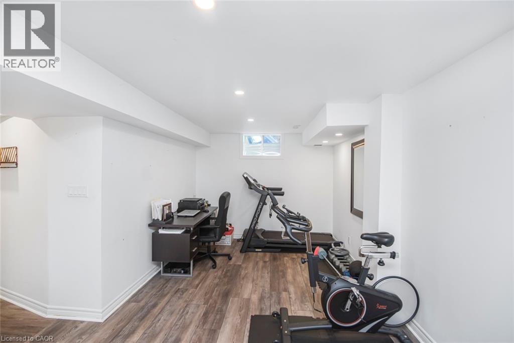 Photo 37 of 31 Griffith Drive, Grimsby ON