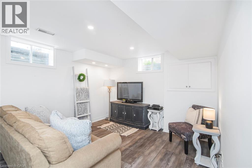 Photo 40 of 31 Griffith Drive, Grimsby ON