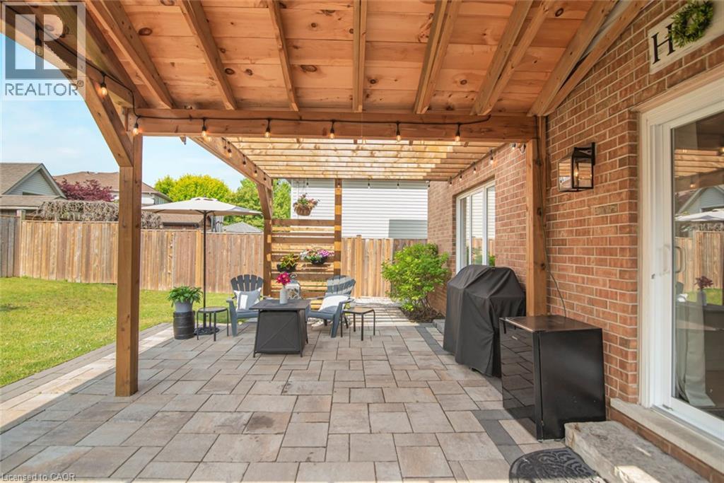 Photo 42 of 31 Griffith Drive, Grimsby ON