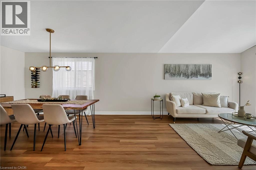 Photo 9 of 95 Gatestone Drive, Hamilton ON