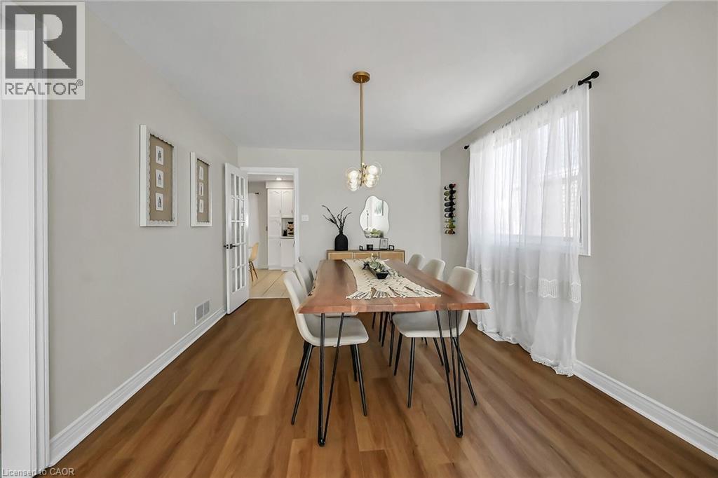 Photo 12 of 95 Gatestone Drive, Hamilton ON