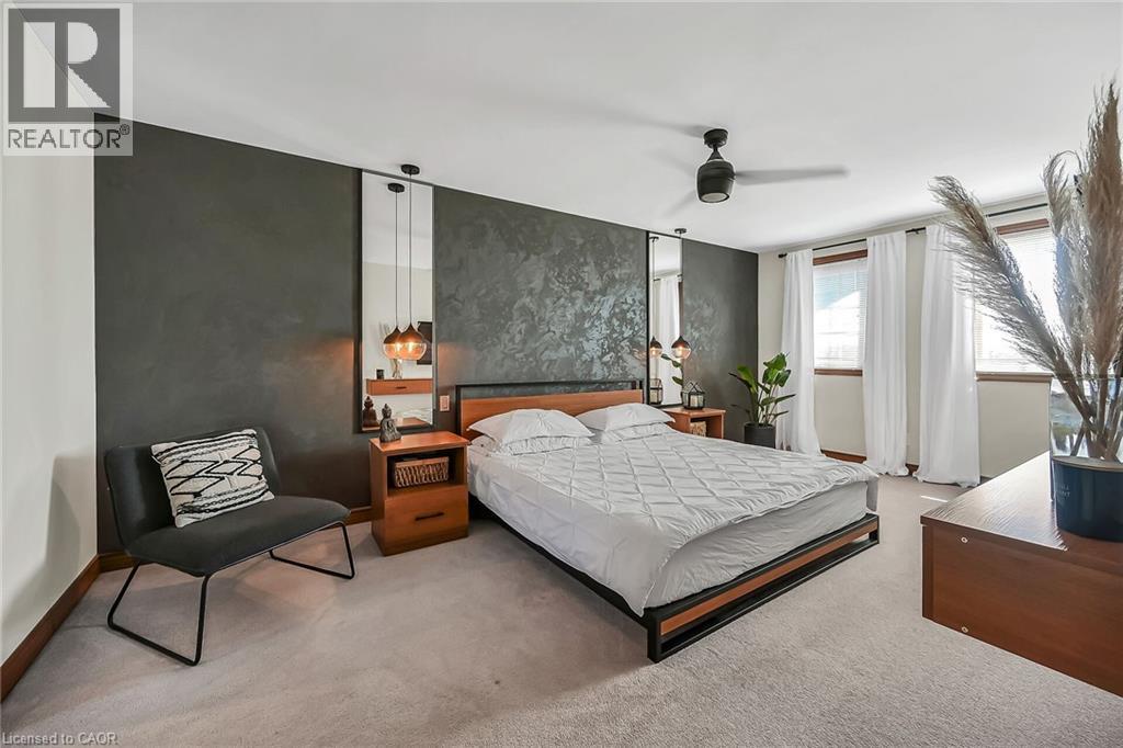 Photo 28 of 95 Gatestone Drive, Hamilton ON