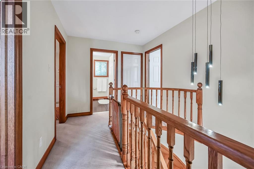 Photo 39 of 95 Gatestone Drive, Hamilton ON