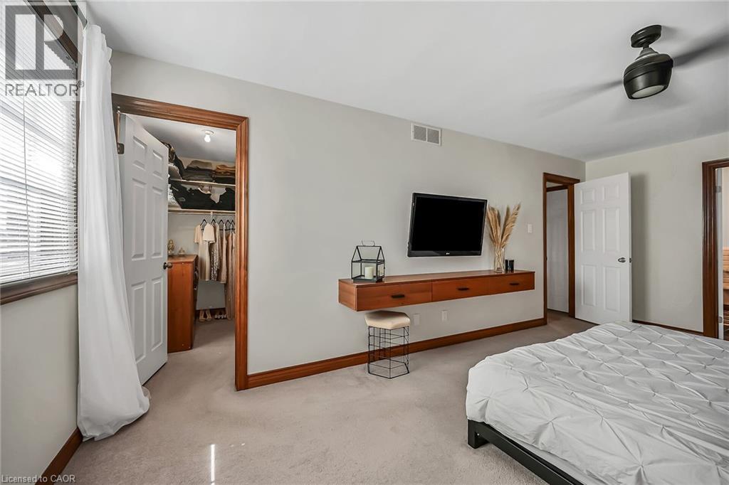 Photo 31 of 95 Gatestone Drive, Hamilton ON