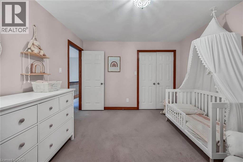 Photo 35 of 95 Gatestone Drive, Hamilton ON