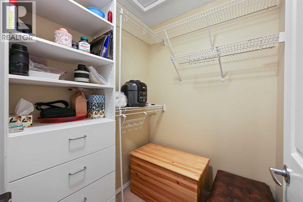 Photo 16 of 76 Prestwick Cove Se, Calgary AB